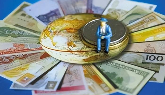 Potential $14 Trillion Fund Shift: Could RMB Appreciate by 20%?