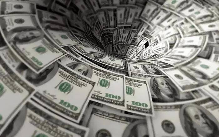 Global Crisis Looms: U.S. Fiscal Collapse Risk?